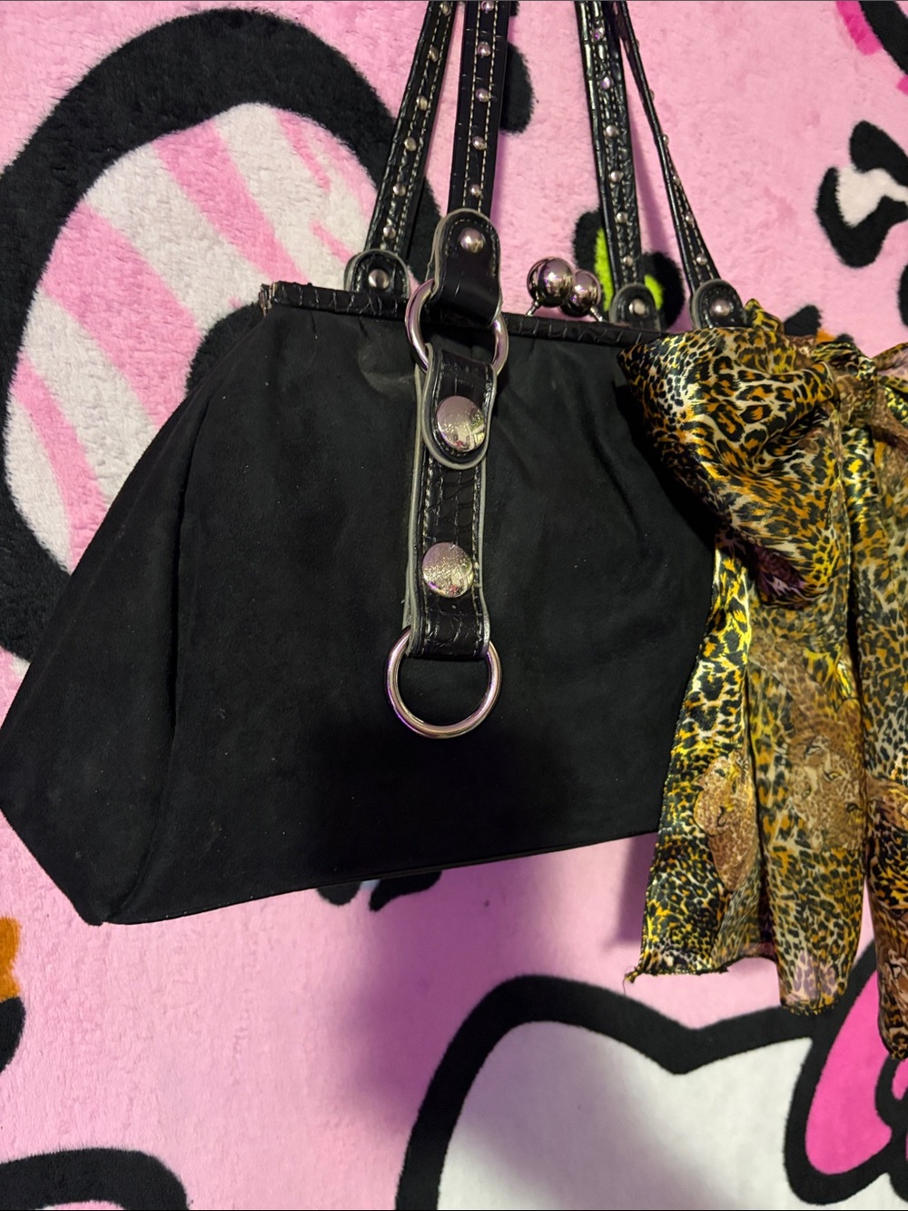 Kathy Van Zeeland Black Shoulder Bag with Leopard-Print Bow Accent - Picture 2 of 9